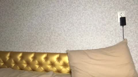 Snapshot of shyredstar chatting on February 2025 03:36:02 PM Tom and Betty online show from February 2025 03:36:02 PM