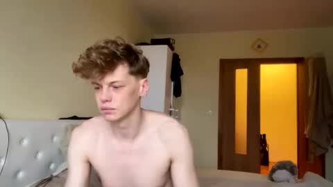 Snapshot of shyredstar chatting on December 2025 06:41:01 AM Tom and Betty online show from December 2025 06:41:01 AM