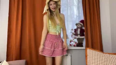 Snapshot of shyrubate chatting on December 2025 06:06:01 AM Aurora online show from December 2025 06:06:01 AM