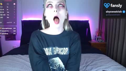 Snapshot of shysweetrish chatting on February 2025 11:59:02 PM shysweetrish online show from February 2025 11:59:02 PM