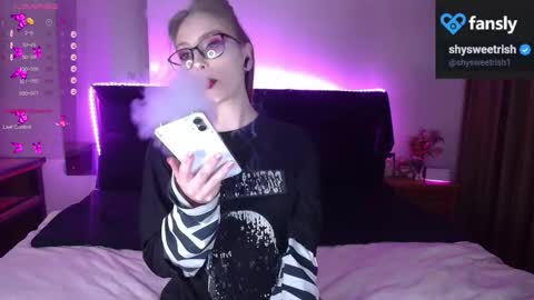 Snapshot of shysweetrish chatting on September 2025 03:50:02 AM shysweetrish online show from September 2025 03:50:02 AM