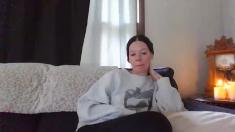 Snapshot of sidneyraee chatting on April 2026 07:49:01 PM Mrs. St. Patrickk online show from April 2026 07:49:01 PM