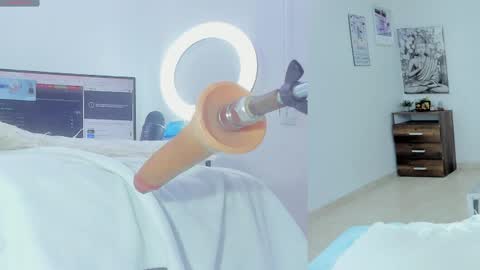 Snapshot of sieena_ chatting on June 2026 02:33:01 PM Sieena online show from June 2026 02:33:01 PM