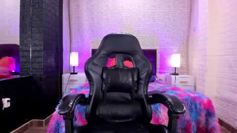Snapshot of sienna_lux01 chatting on July 2026 06:47:02 AM sienna_lux01 online show from July 2026 06:47:02 AM