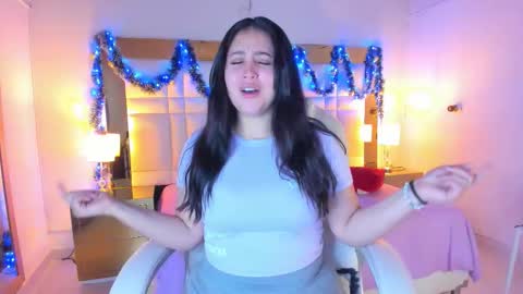 Sienna  online show from November 2025 11:32:02 AM