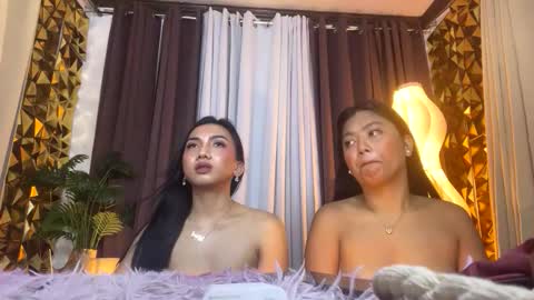 Snapshot of siennakatz chatting on October 2025 07:01:02 AM siennakatz online show from October 2025 07:01:02 AM