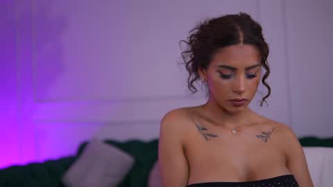 Sienna online show from May 2026 11:18:02 AM