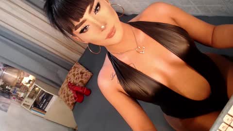 Snapshot of sierrafina_mcbride chatting on January 2026 05:15:01 PM Sierrafina online show from January 2026 05:15:01 PM