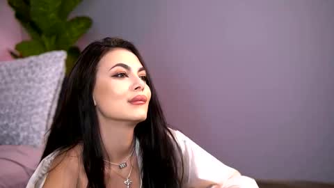 Snapshot of sierravyx chatting on December 2025 11:52:01 AM Maria online show from December 2025 11:52:01 AM