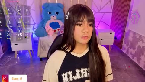 Siiam Tay online show from November 2025 03:26:02 AM