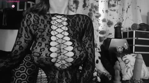 Allmylinkssilentmary666 online show from November 2025 04:29:01 PM