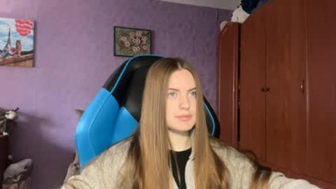 Erica online show from April 2026 10:15:01 AM