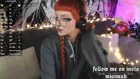 Mia online show from February 2026 09:33:02 PM