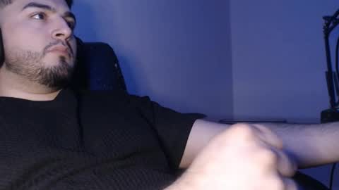 Snapshot of silva1018 chatting on March 2025 12:42:02 PM Alvaro online show from March 2025 12:42:02 PM