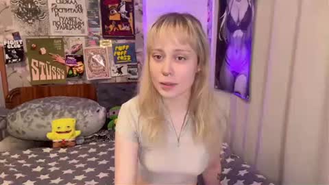 Snapshot of silvercherub chatting on July 2026 05:48:02 PM silvercherub online show from July 2026 05:48:02 PM