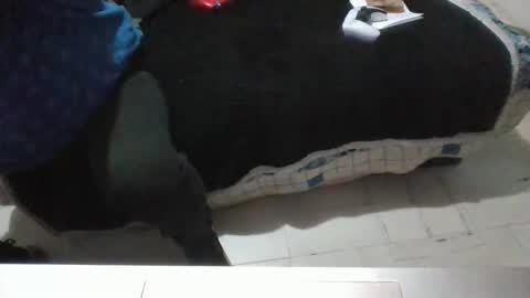 Silverhawk06 online show from December 2025 04:36:01 PM