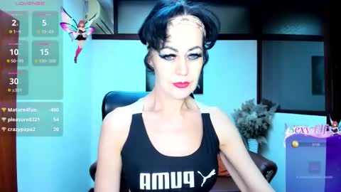 Snapshot of silvia_wallec chatting on February 2025 04:43:01 PM Silvia Wallec online show from February 2025 04:43:01 PM