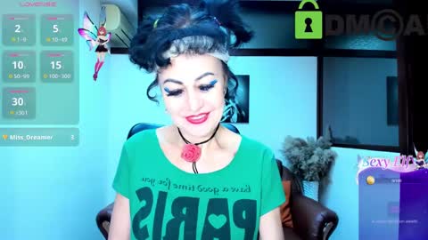 Snapshot of silvia_wallec chatting on February 2025 12:59:02 PM Silvia Wallec online show from February 2025 12:59:02 PM