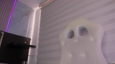 Snapshot of silviarichie_jade chatting on January 2025 05:58:02 PM silvia online show from January 2025 05:58:02 PM