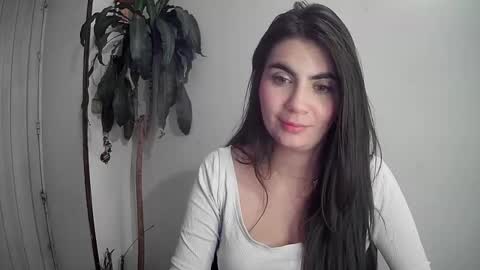 Snapshot of silviecollins chatting on December 2024 05:01:01 AM Silvie online show from December 2024 05:01:01 AM