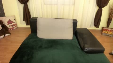 Silvya online show from December 2024 08:17:01 PM