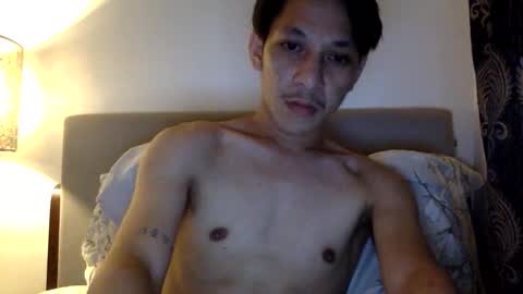 Snapshot of simon50012 chatting on February 2026 01:41:02 PM TwinkSimon online show from February 2026 01:41:02 PM