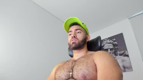 simon_leon01 online show from March 2026 10:48:01 PM