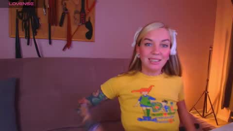 simona_moonshine online show from January 2026 08:35:01 PM