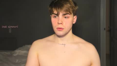 Snapshot of simonwnl chatting on November 2025 10:32:01 PM Simon online show from November 2025 10:32:01 PM