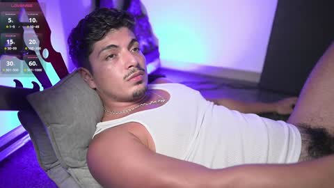 Snapshot of simoon_01 chatting on December 2024 01:26:01 AM SIMOON online show from December 2024 01:26:01 AM