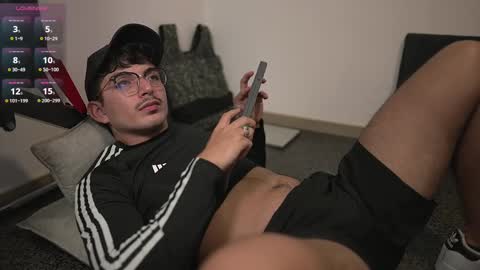 Snapshot of simoon_01 chatting on March 2025 04:38:02 AM SIMOON online show from March 2025 04:38:02 AM