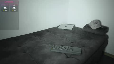 Snapshot of simoon_01 chatting on November 2025 06:12:01 AM SIMOON online show from November 2025 06:12:01 AM