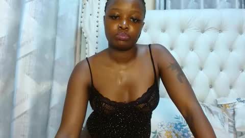 Snapshot of simply_eve1 chatting on October 2025 01:08:02 AM simply_eve1 online show from October 2025 01:08:02 AM