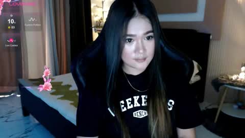 Snapshot of simplykhate chatting on February 2026 12:58:02 AM Adrianna Fowler online show from February 2026 12:58:02 AM