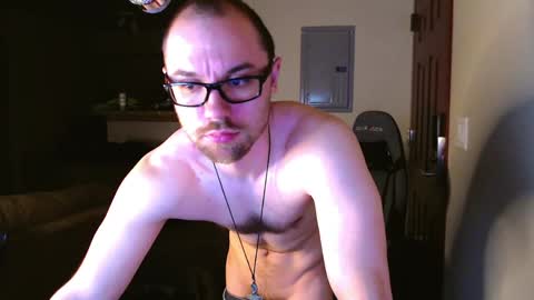 Snapshot of sin_lord chatting on April 2026 04:44:02 AM Husky Dad online show from April 2026 04:44:02 AM