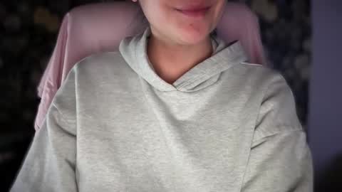 Sindra online show from December 2025 12:19:02 AM