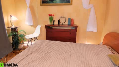 Sindy online show from December 2024 02:33:02 PM