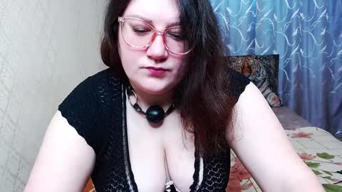 Snapshot of sindyjenice chatting on December 2024 07:25:01 AM Angela online show from December 2024 07:25:01 AM