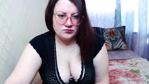 Snapshot of sindyjenice chatting on January 2025 06:43:02 AM Angela online show from January 2025 06:43:02 AM