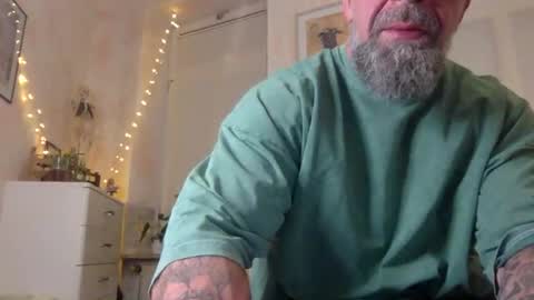 Snapshot of sinfein77 chatting on September 2025 08:35:02 PM Maco and Shammy online show from September 2025 08:35:02 PM