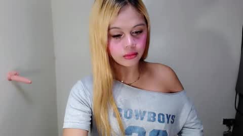 sinfulrose_ online show from April 2026 09:23:01 PM