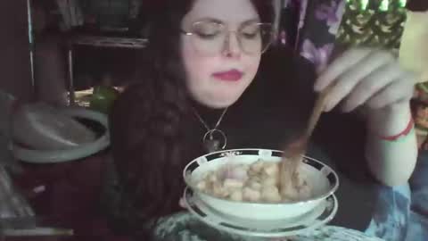 Siofra online show from March 2025 10:45:02 PM