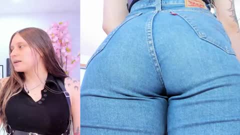 Snapshot of siouxsie_cenobite chatting on November 2025 11:32:01 AM Siouxsie online show from November 2025 11:32:01 AM