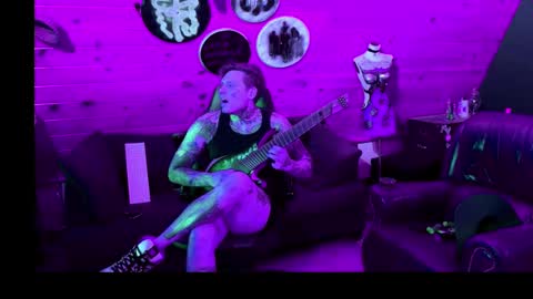 Dustbunnyfoofoo online show from November 2025 12:43:01 AM