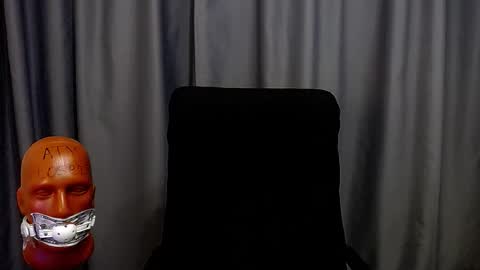 Snapshot of sir_damien chatting on November 2025 09:06:01 PM Sir Damien online show from November 2025 09:06:01 PM