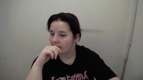 Snapshot of siren_dahlia_ chatting on October 2025 09:00:02 AM Mina online show from October 2025 09:00:02 AM