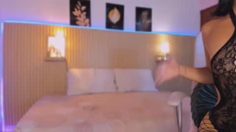 Snapshot of sirenita_xoxo chatting on November 2025 10:56:02 AM Sirenita online show from November 2025 10:56:02 AM