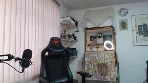 Snapshot of siriss_boyrag chatting on February 2025 01:02:01 PM siriss_boyrag online show from February 2025 01:02:01 PM