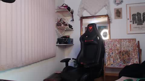 Snapshot of siriss_boyrag chatting on February 2025 10:50:02 PM siriss_boyrag online show from February 2025 10:50:02 PM