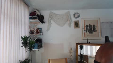 Snapshot of siriss_boyrag chatting on October 2025 07:12:02 PM siriss_boyrag online show from October 2025 07:12:02 PM